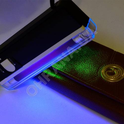 Фото Ультрафіолетовий детектор валют з ліхтариком